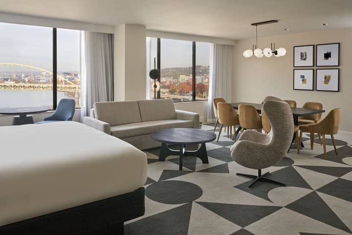 Room 19 of 60