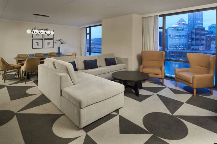 Room 14 of 60