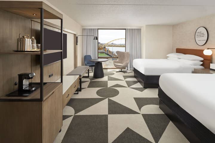Room 25 of 60